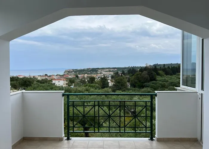 St Nicholas Tsilivi Apts By \