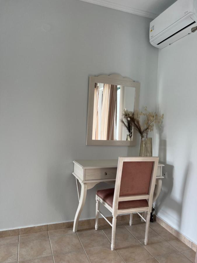 St Nicholas Tsilivi Apts By 